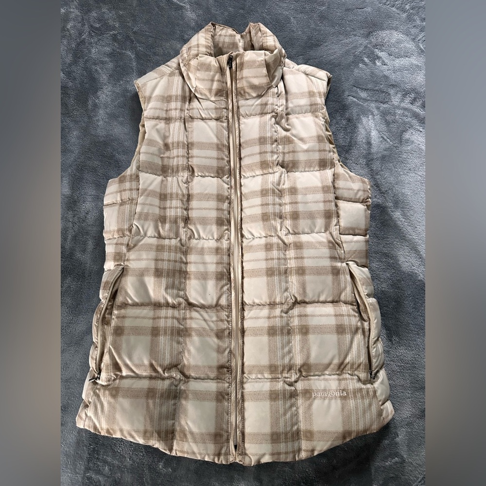 🆕 Patagonia beige Puffer Vest